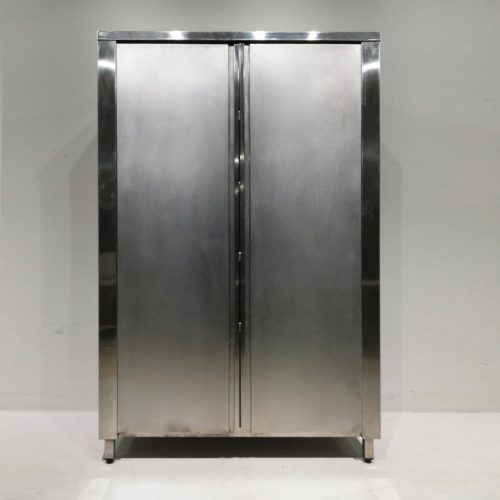 Armari d'acer inoxidable de 125x60x202cm de segona mà en venda a cabauoportunitats.com Balaguer - Lleida - Catalunya