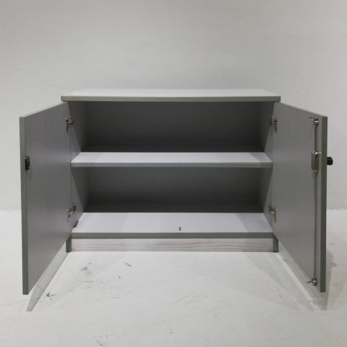 Armario auxiliar de segunda mano de melamina en venta en cabauoportunitats.com