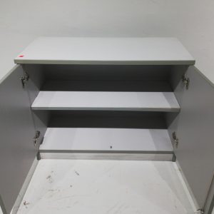 Armario auxiliar de segunda mano de melamina en venta en cabauoportunitats.com