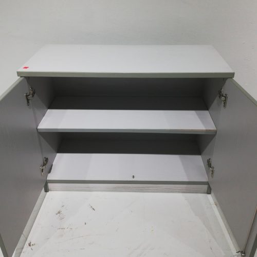 Armario auxiliar de segunda mano de melamina en venta en cabauoportunitats.com