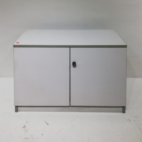 Armario auxiliar de segunda mano de melamina en venta en cabauoportunitats.com