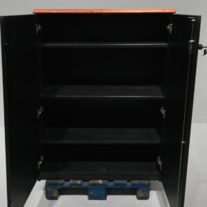 Armari negre de melamina de 94x55x135cm de segona mà en venda a cabauoportunitats.com Balaguer - Lleida - Catalunya