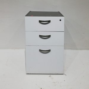 Buck de 3 calaixos de melamina de segona mà en venda a cabauoportunitats.com Balaguer - Lleida - Catalunya