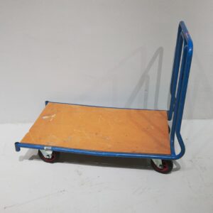 Carro de segona mà per a magatzem d'oferta en venda a cabauoportunitats.com Balaguer - Lleida - Catalunya