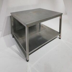 Taula d'acer inoxidable de segona mà de 130x85cm en venda a cabauoportunitats.com Balaguer - Lleida - Catalunya
