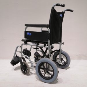 Silla de ruedas plegable de ocasión en venta en cabauoportunitats.com