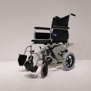 Silla de ruedas plegable de ocasión en venta en cabauoportunitats.com