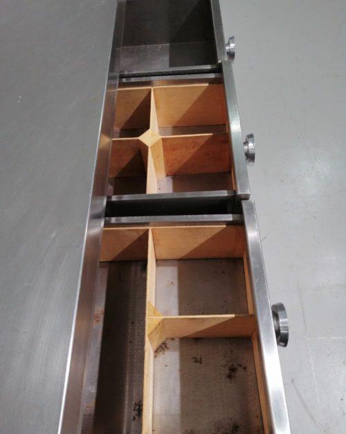 Estanteria inox de 3 cajones en buenas condiciones en venta en cabauoportunitats.com