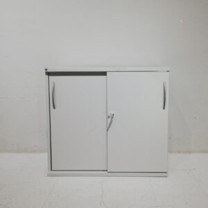 Armario de melamina nuevo de 80x43cm con tara en venta en cabauoportunitats.com