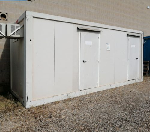 Módulo contenedor caseta dividido en venta en cabauoportunitats.com