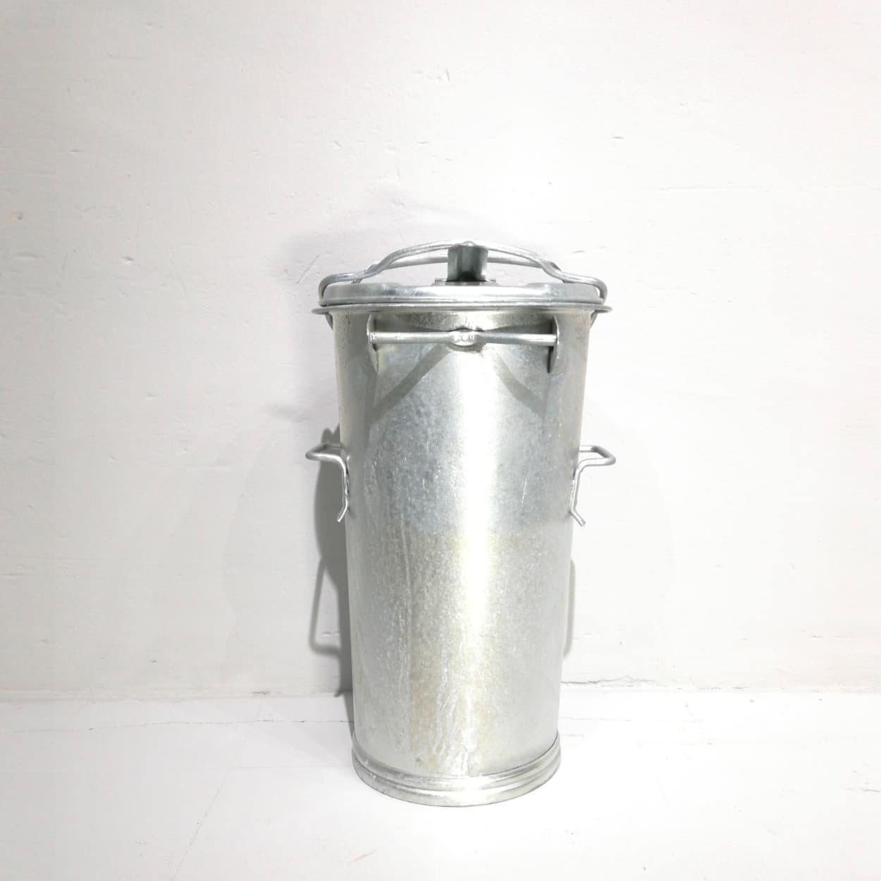 Cubell galvanitzat amb tapa nou de ø37x69cm en venda a cabauoportunitats.com Balaguer - Lleida - Catalunya