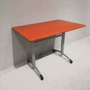 Taula de menjador de 110x70cm de segona mà en venda a cabauoportunitats.com Balaguer - Lleida - Catalunya
