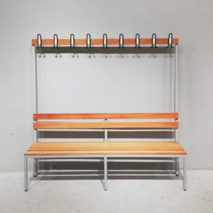 Banco de chapa y madera para vestuario nuevo en venta en cabauoportunitats.com Balaguer - Lleida - Catalunya