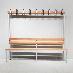 Banco de chapa y madera para vestuario nuevo en venta en cabauoportunitats.com Balaguer - Lleida - Catalunya