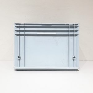 Caixa apilable de polipropilé de 30x40cm nova en venda a cabauoportunitats.com Balaguer - Lleida - Catalunya