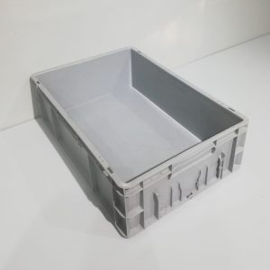 Caixa apilable de polipropilé nova de 60x40x17cm en venda a cabauoportunitats.com Balaguer - Lleida - Catalunya