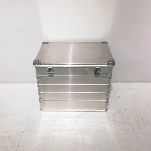 Caja de aluminio con tapadera de 78x58cm nueva en venta en cabauoportunitats.com