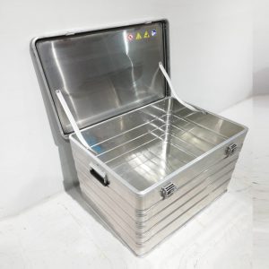 Caja de aluminio con tapadera de 78x58cm nueva en venta en cabauoportunitats.com
