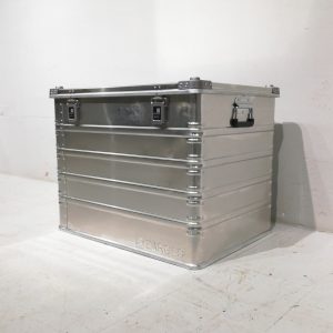 Caja de aluminio con tapadera de 78x58cm nueva en venta en cabauoportunitats.com