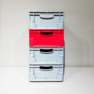 Lote de 4 cajas apilables de 40x30x18cm nuevas en venta en cabauoportunitats.com