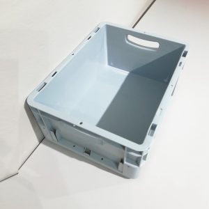 Lote de 4 cajas apilables de 40x30x18cm nuevas en venta en cabauoportunitats.com