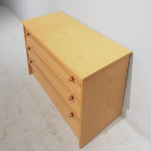 Cómoda de 3 cajones de segunda mano de 85x40x61cm en venta en cabauoportunitats.com