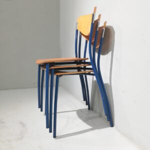 Conjunto de mesa de 70x70cm + 2 sillas en venta en cabauoportunitats.com