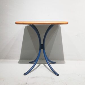 Conjunto de mesa de 70x70cm + 2 sillas en venta en cabauoportunitats.com