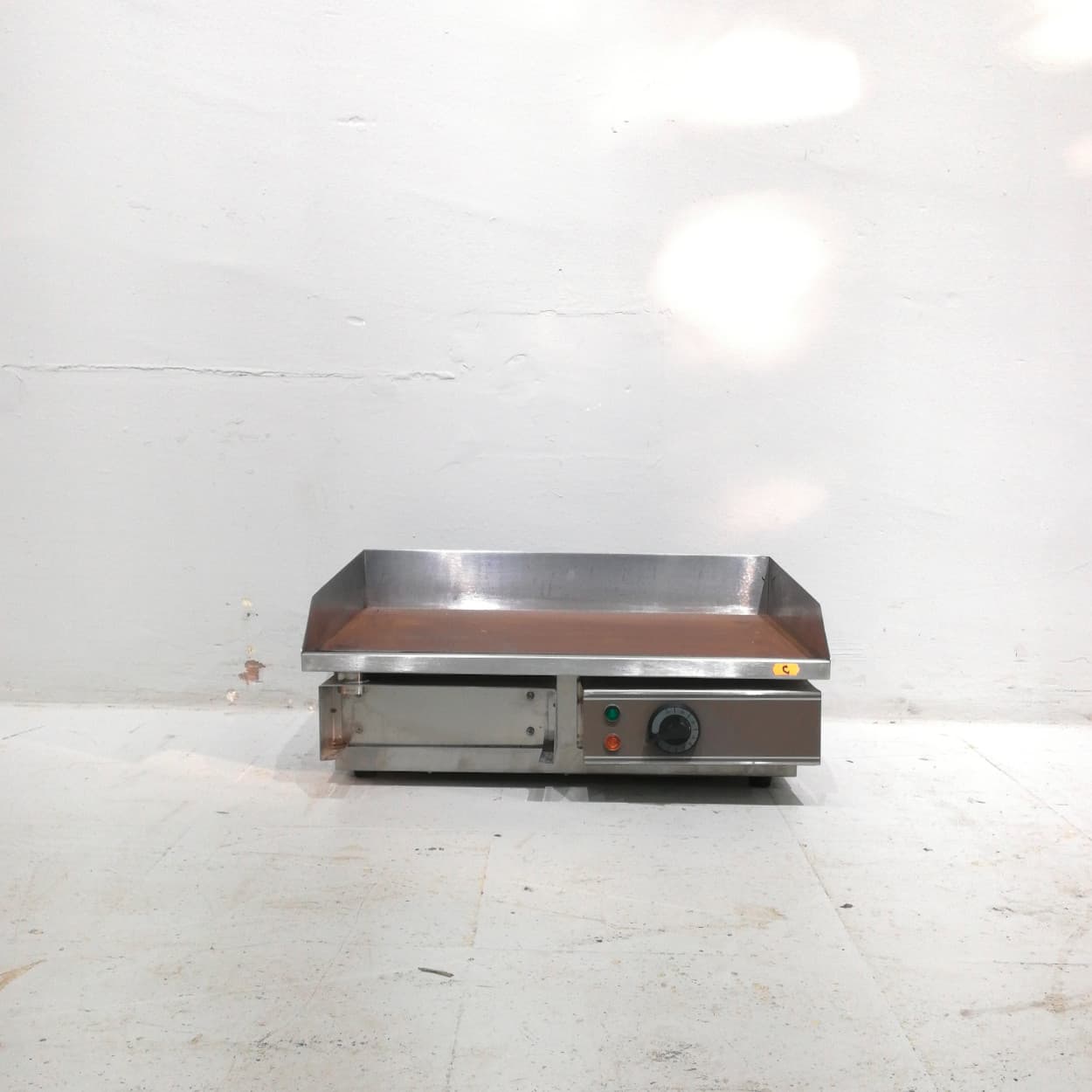 Plancha de acero de 55x44cm en venta en cabauoportunitats.com