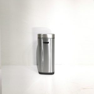 Paperera d'acer inoxidable de 35 litres de capacitat nova en venda a cabauoportunitats.com Balaguer -Lleida -Catalunya