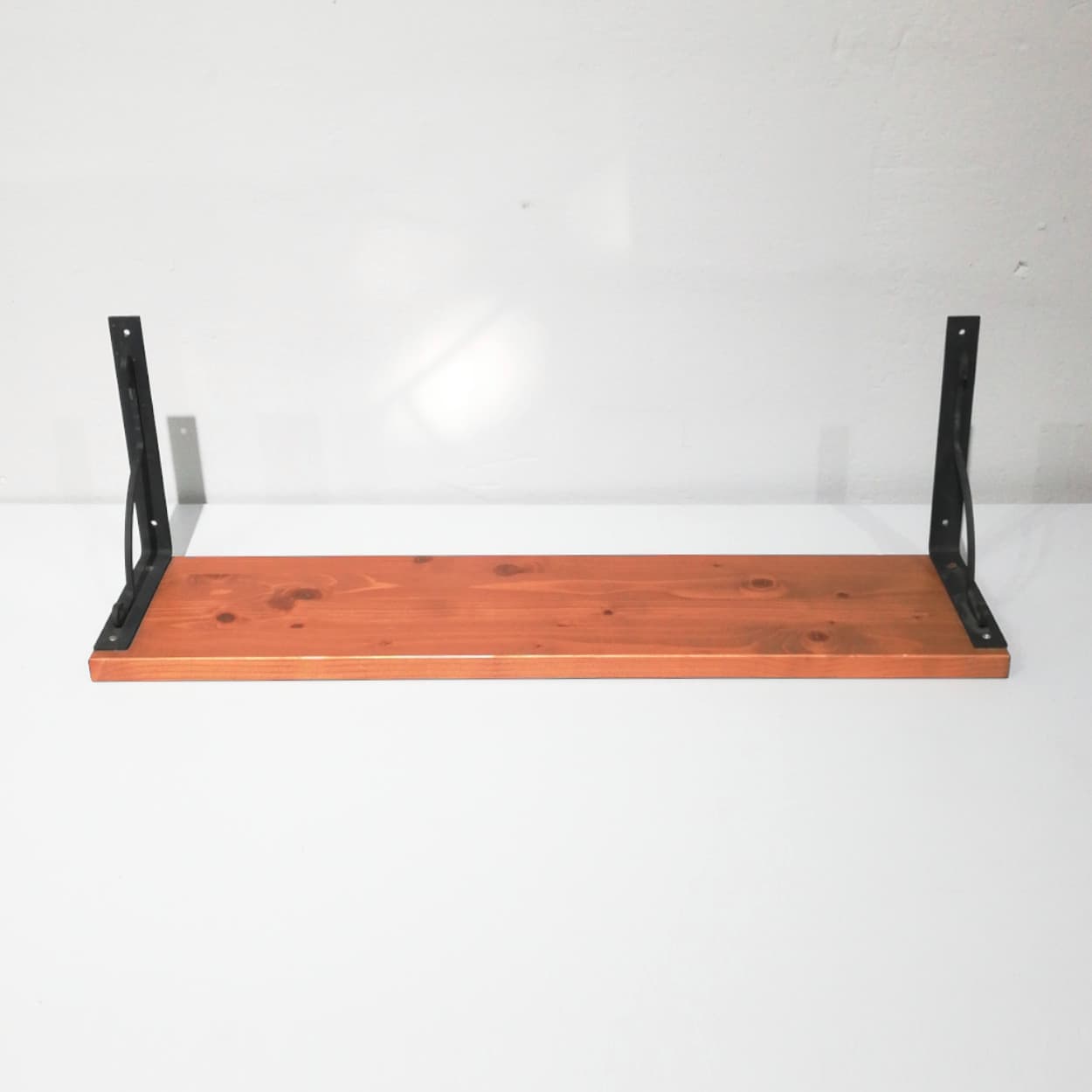 Lot de 3 prestatgeries de fusta de segona mà en venda a cabauoportunitats.com Balaguer - Lleida - Catalunya