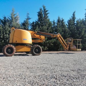 Plataforma de ploma articulada de segona mà en venda a cabauoportunitats.com Balaguer - Lleida - Catalunya