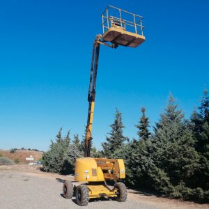 Plataforma de ploma articulada de segona mà en venda a cabauoportunitats.com Balaguer - Lleida - Catalunya