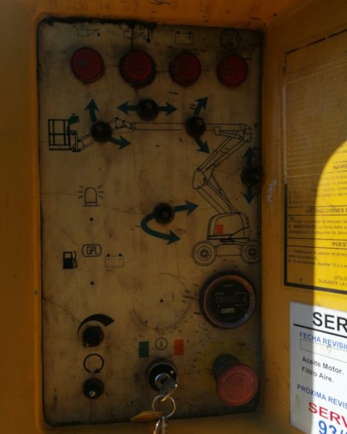 Plataforma de ploma articulada de segona mà en venda a cabauoportunitats.com Balaguer - Lleida - Catalunya