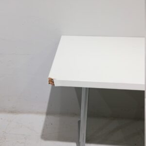 Mesa plegable de melamina de 180x80cm con tara en venta en cabauoportunitats.com