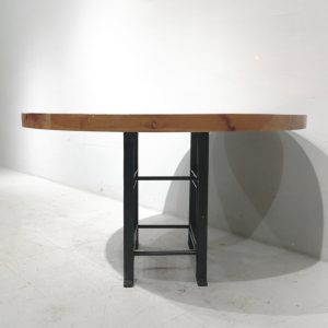 Taula rodona de fusta massissa de segona mà de ø 120cm en venda a cabauoportuntiats.com Balaguer - Lleida - Catalunya