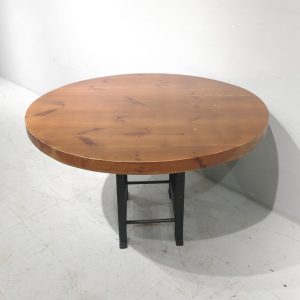 Taula rodona de fusta massissa de segona mà de ø 120cm en venda a cabauoportuntiats.com Balaguer - Lleida - Catalunya