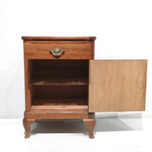 Mesilla de noche de madera de 50x38cm de segunda mano en venta en cabauoportunitats.com