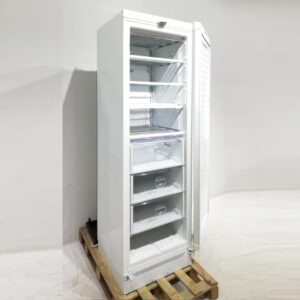 Congelador vertical de 311 litres de segona mà en envda a cabauoportunitats.com Balaguer - Lleida -Catalunya