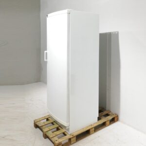Congelador vertical de 311 litres de segona mà en envda a cabauoportunitats.com Balaguer - Lleida -Catalunya