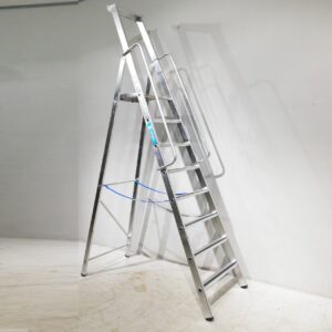 Escala de tisora de 207cm d'alçada nova en venda a cabauoportunitats.com Balaguer -Lleida - Catalunya
