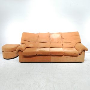 Sofà beige amb reposapeus 270cm de segona mà en venda a cabauoportunitats.com Balaguer - Lleida - Catalunya