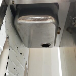 Nevera sotamostrador de 250cm de llargada de segona mà en venda a cabauoportunitats.com Balaguer - Lleida - Catalunya