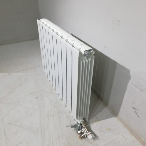Radiador d'alumini de 10 elements de segona mà en venda a cabauoportunitats.com Balaguer - Lleida - Catalunya