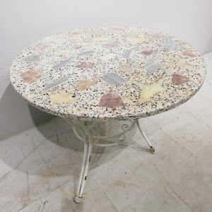 Taula de terrassa de terrazzo de segona mà en venda a cabauoportunitats.com Balaguer - Lleida - Catalunya