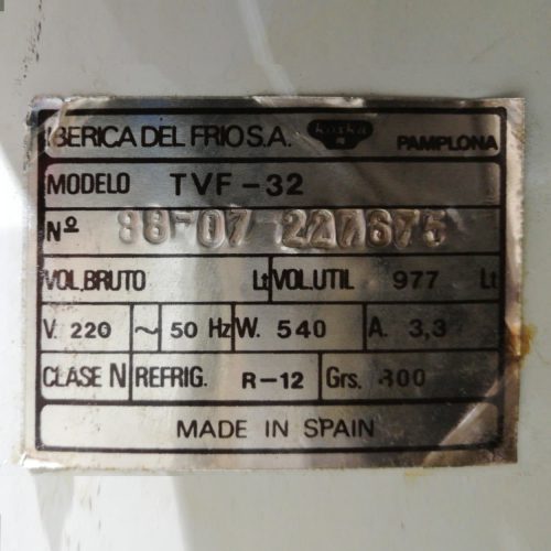Mostrador expositor refrigerado de 320cm para tienda en venta en cabauoportunitats.com