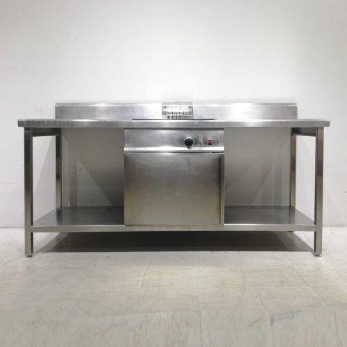 Taula d'acer inoxidable amb fregidora de segona mà en venda a cabauoportunitats.com Balaguer - Lleida - Catalunya