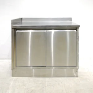 Moble d'acer inoxidable amb taula de treball de segona mà en venda a cabauoportunitats.com Balaguer - Lleida - Catalunya
