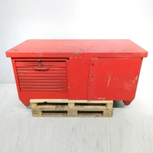 Banc de treball de xapa d'acer de gran qualitat i resistència de segona mà en venda a cabauoportuntiats.com Balaguer - Lleida - Catalunya