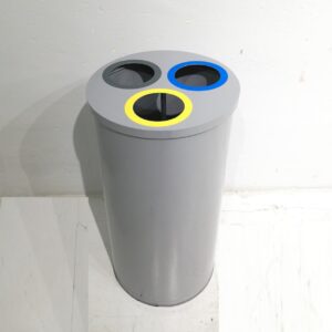 Paperera de reciclatge de 3 bosses de ø42x80cm de segona mà en venda a cabauoportunitats.com Balaguer - Lleida -Catalunya